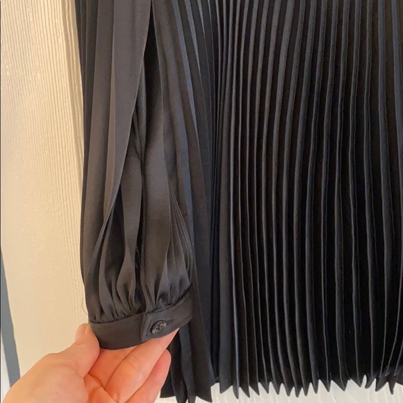 NWT A.L.C. Black Satin accordion pleated dress 8 - Picture 6 of 13